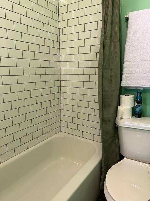 Cosy 3-bedroom Downtown Walk To Convention Center * Tampa
