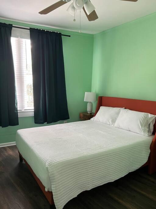 Cosy 3-bedroom Downtown Walk To Convention Center *