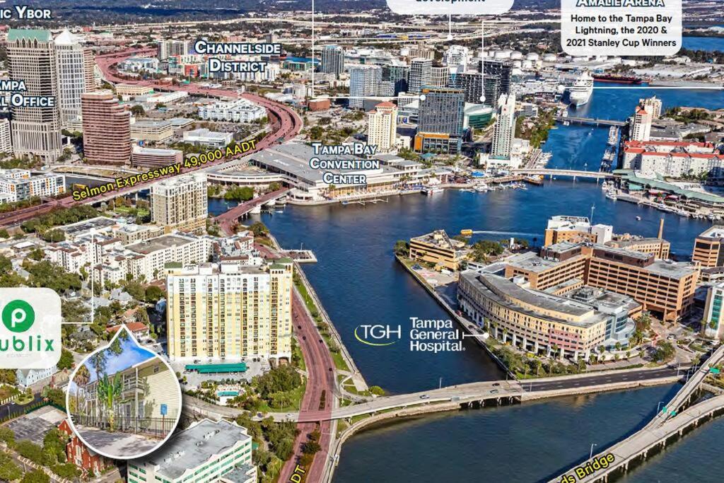 Cosy 3-bedroom Downtown Walk To Convention Center Apartment