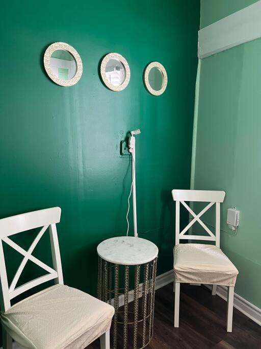 Cosy 3-bedroom Downtown Walk To Convention Center