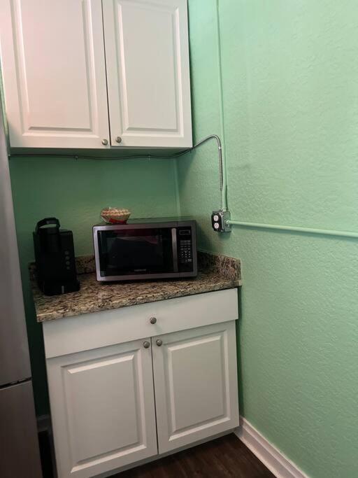 Cosy 3-bedroom Downtown Walk To Convention Center Tampa